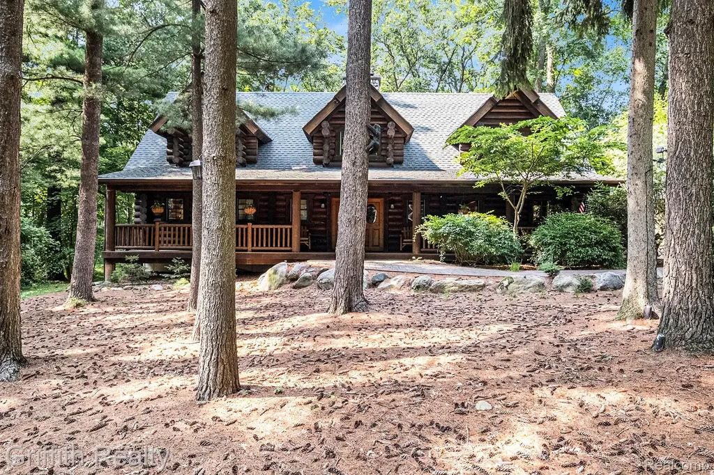 11245 Guyn Drive Brighton Township MI 48114