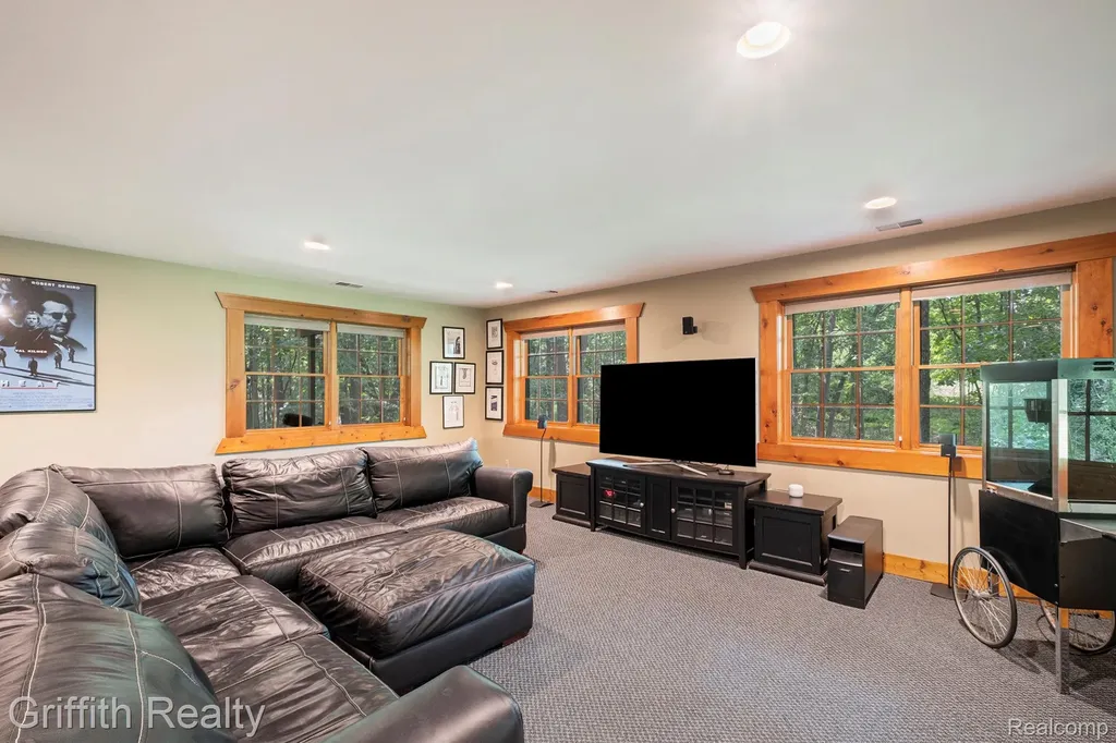 11245 Guyn Drive Brighton Township MI 48114