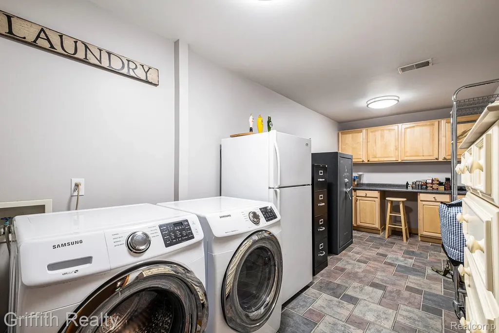 11245 Guyn Drive Brighton Township MI 48114