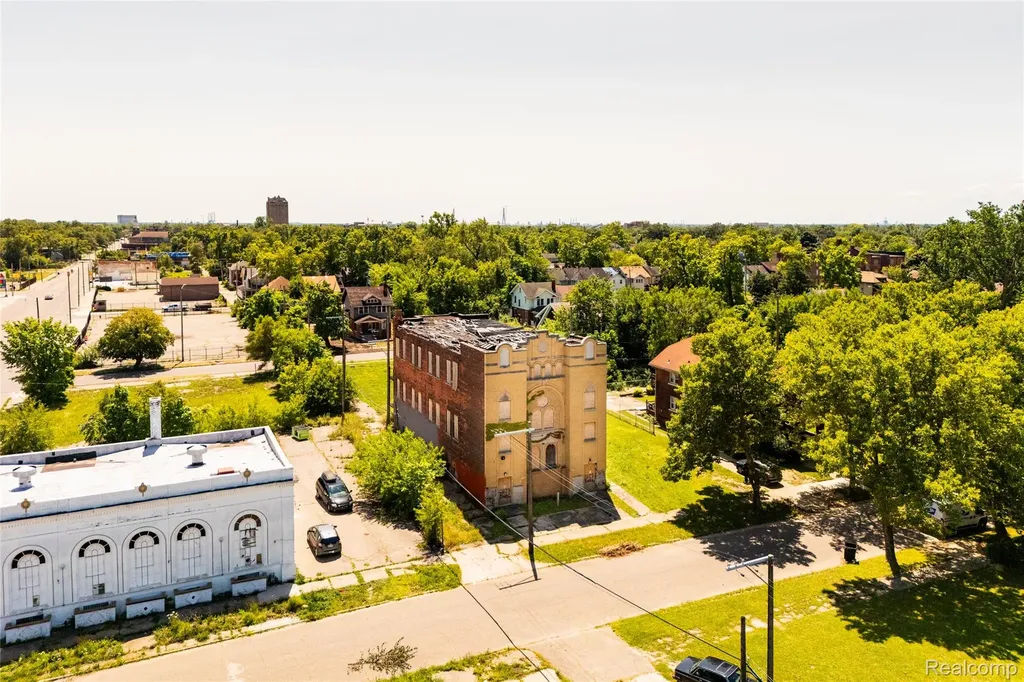 2627 Blaine Street Detroit City MI 48206