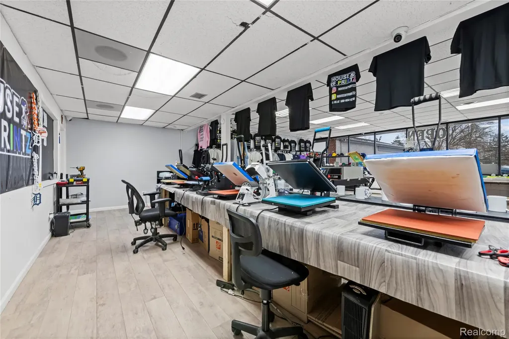 43911 Van Dyke Macomb Township MI 48314