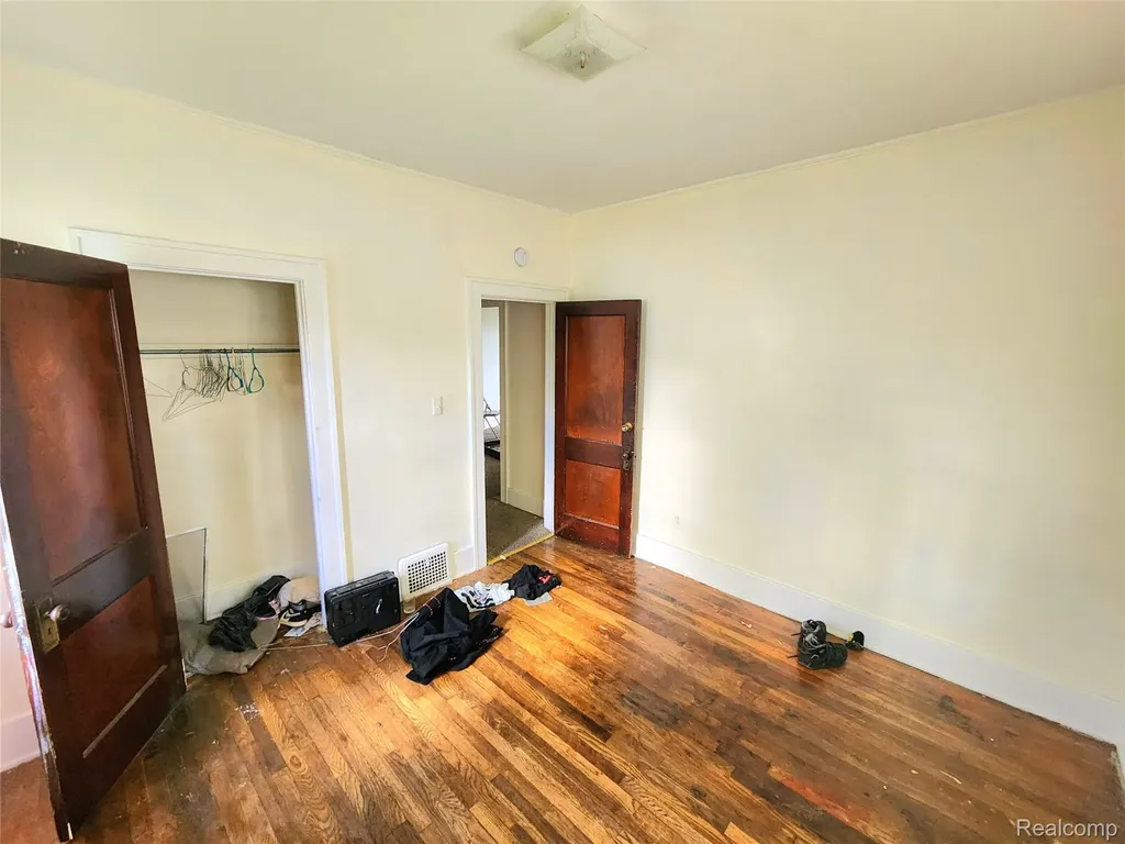 19120 Orleans Street Highland Park City MI 48203