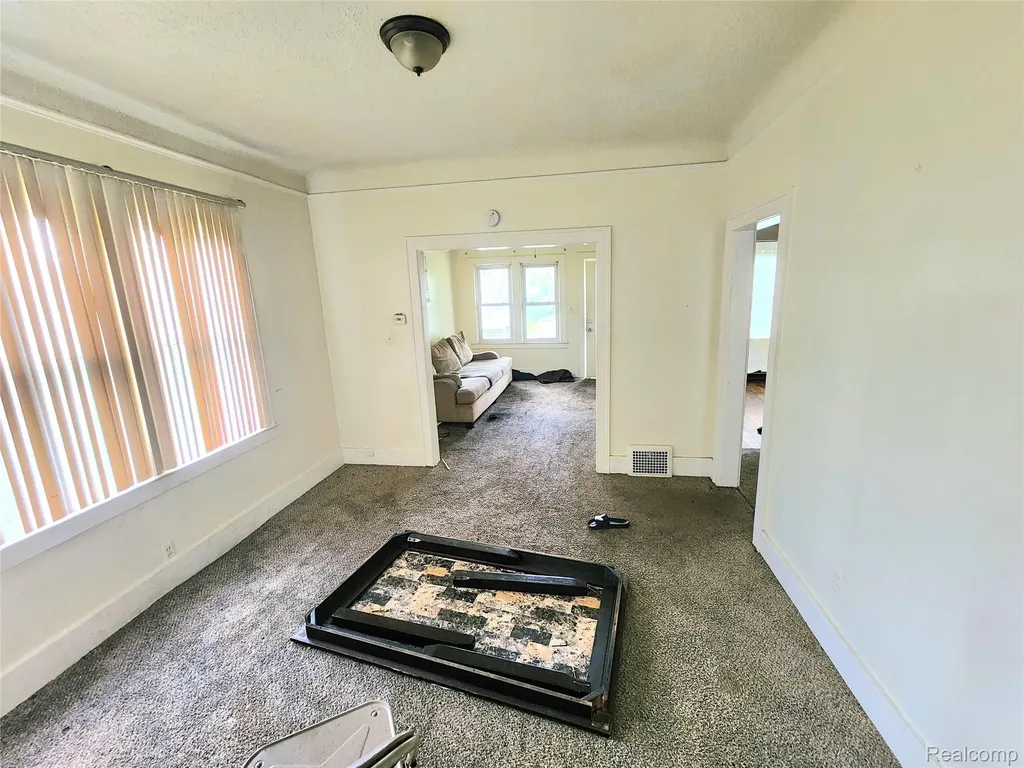 19120 Orleans Street Highland Park City MI 48203