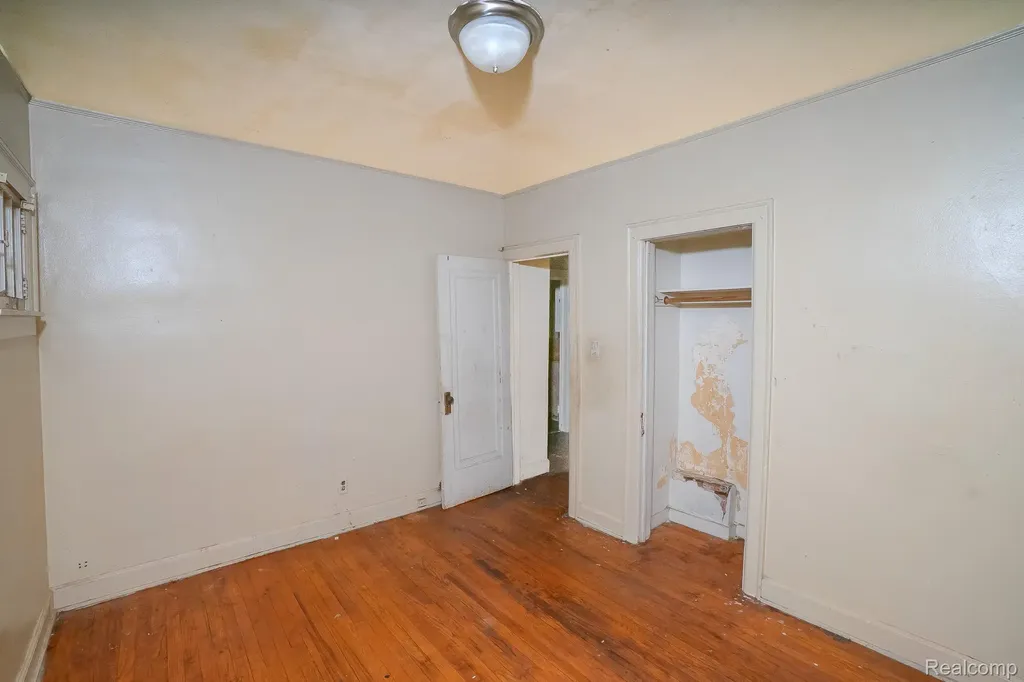 15859 Cloverlawn Street Detroit City MI 48238