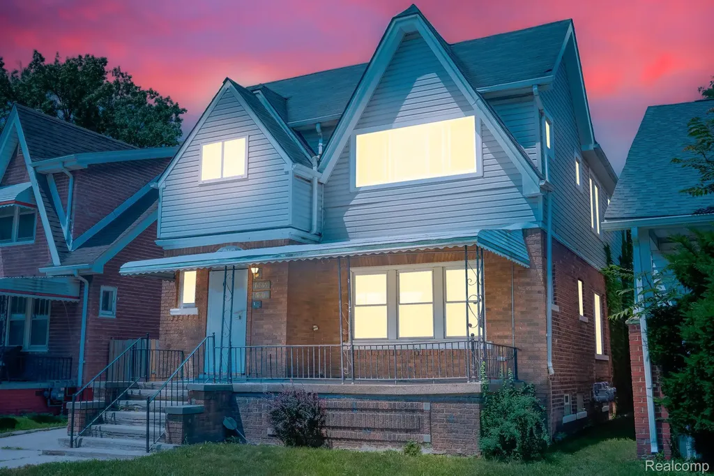 15859 Cloverlawn Street Detroit City MI 48238