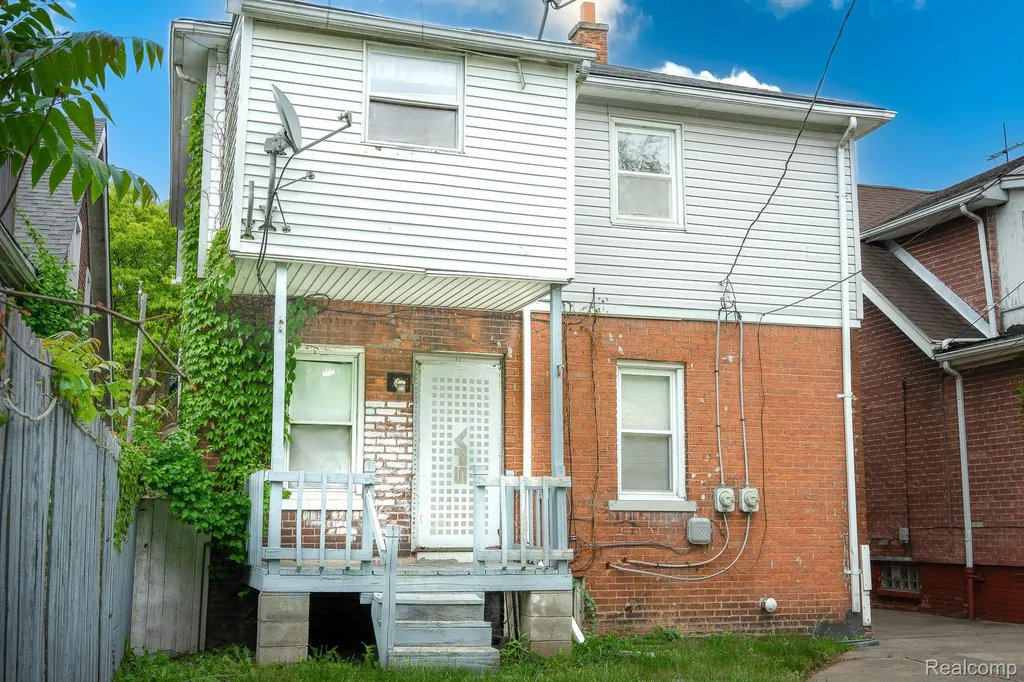 15859 Cloverlawn Street Detroit City MI 48238
