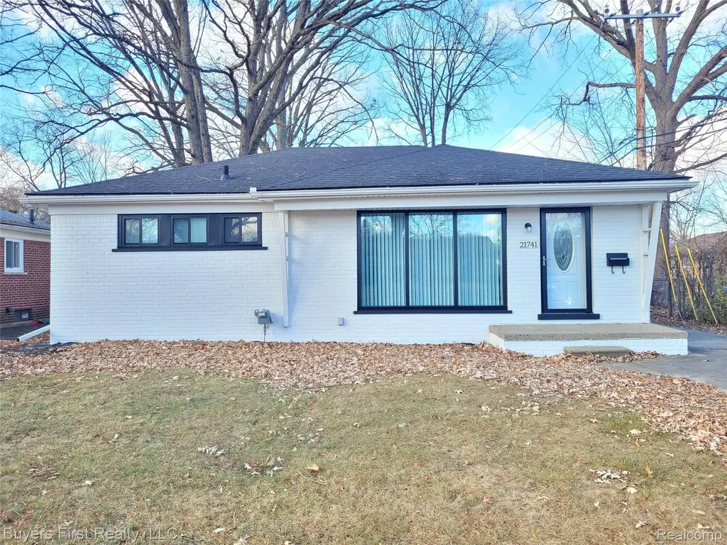 21741 Church Street Oak Park City MI 48237