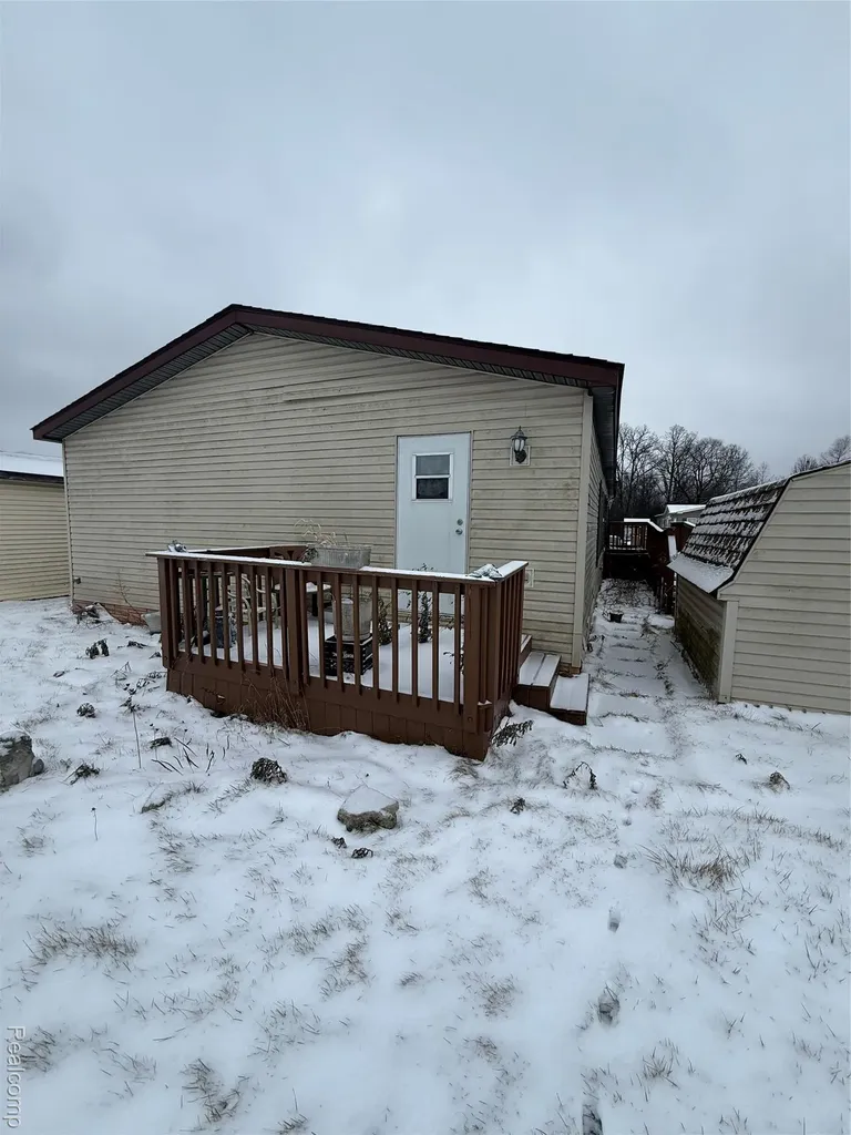 2222 S Sheeran Drive Milford Charter Township MI 48381