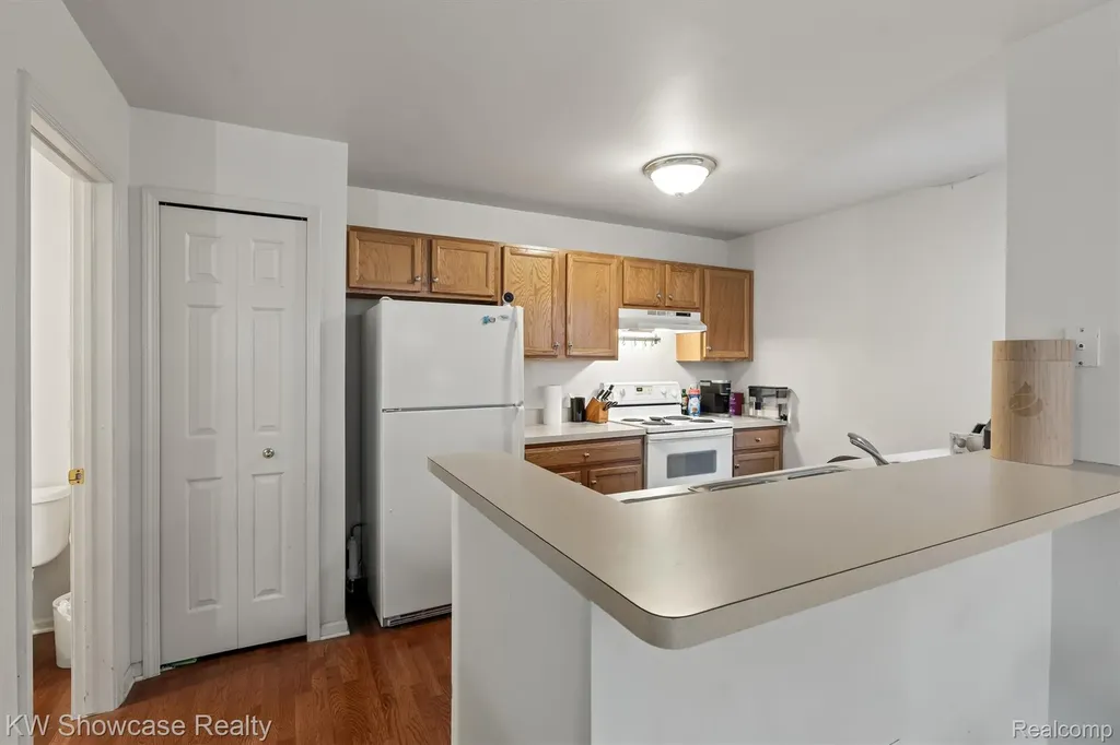 614 Napa Valley Drive Milford Charter Township MI 48381