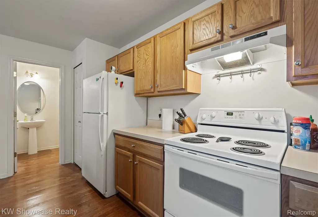 614 Napa Valley Drive Milford Charter Township MI 48381