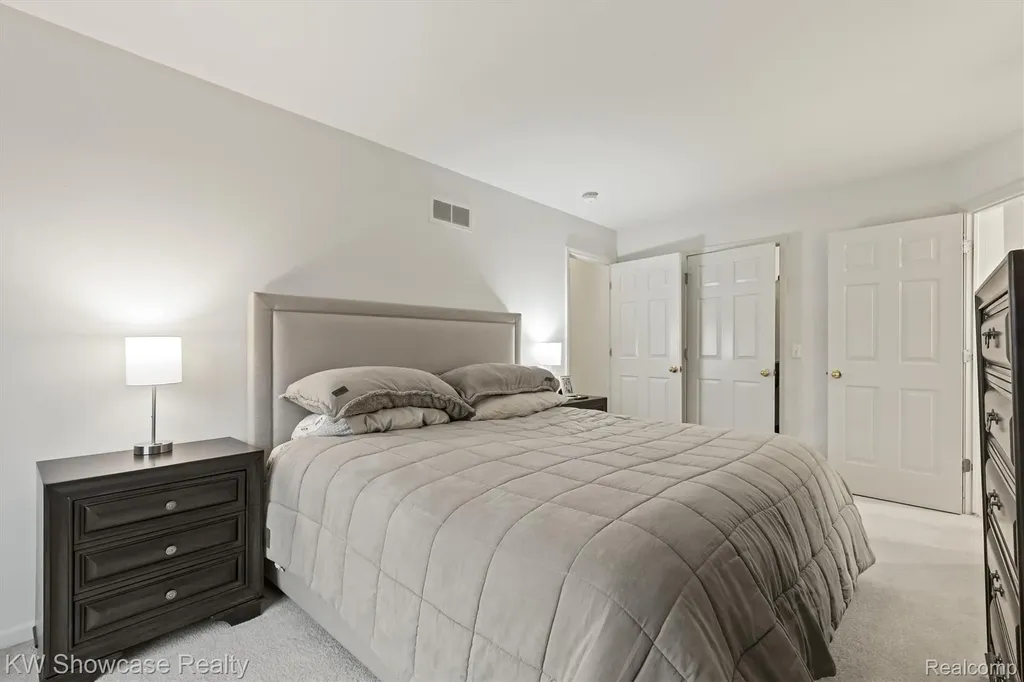 614 Napa Valley Drive Milford Charter Township MI 48381