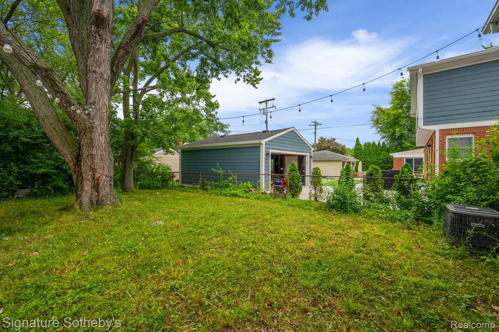 3626 Hillside Drive Royal Oak City MI 48073