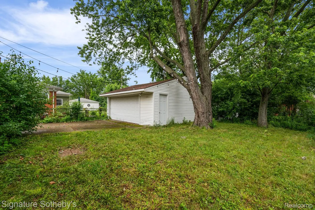 3626 Hillside Drive Royal Oak City MI 48073