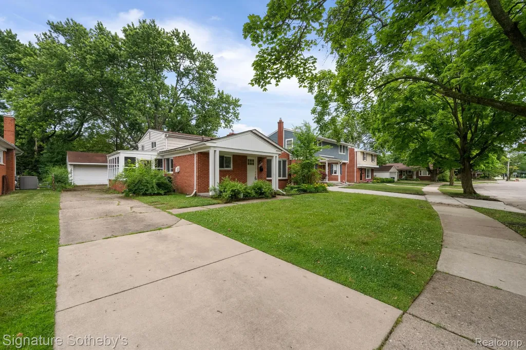 3626 Hillside Drive Royal Oak City MI 48073