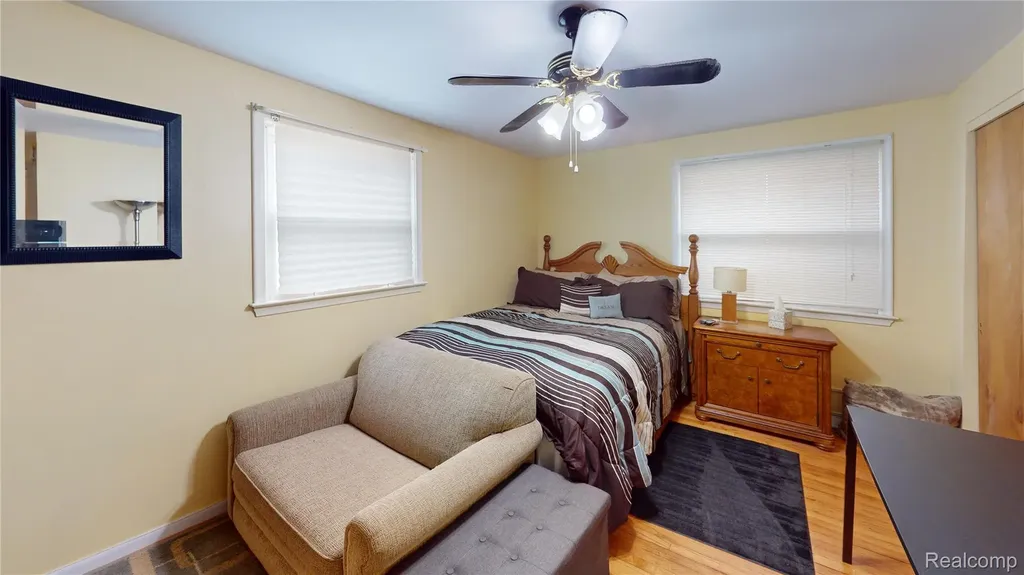 721 S Michigan Howell City MI 48843