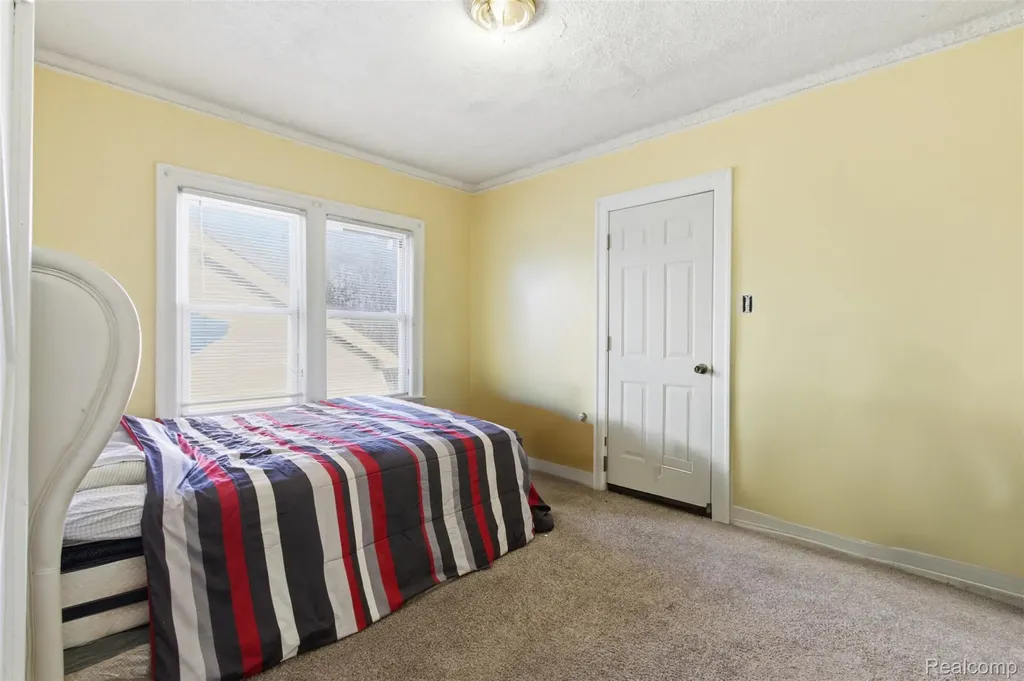 12590 Wilshire Drive Detroit City MI 48213