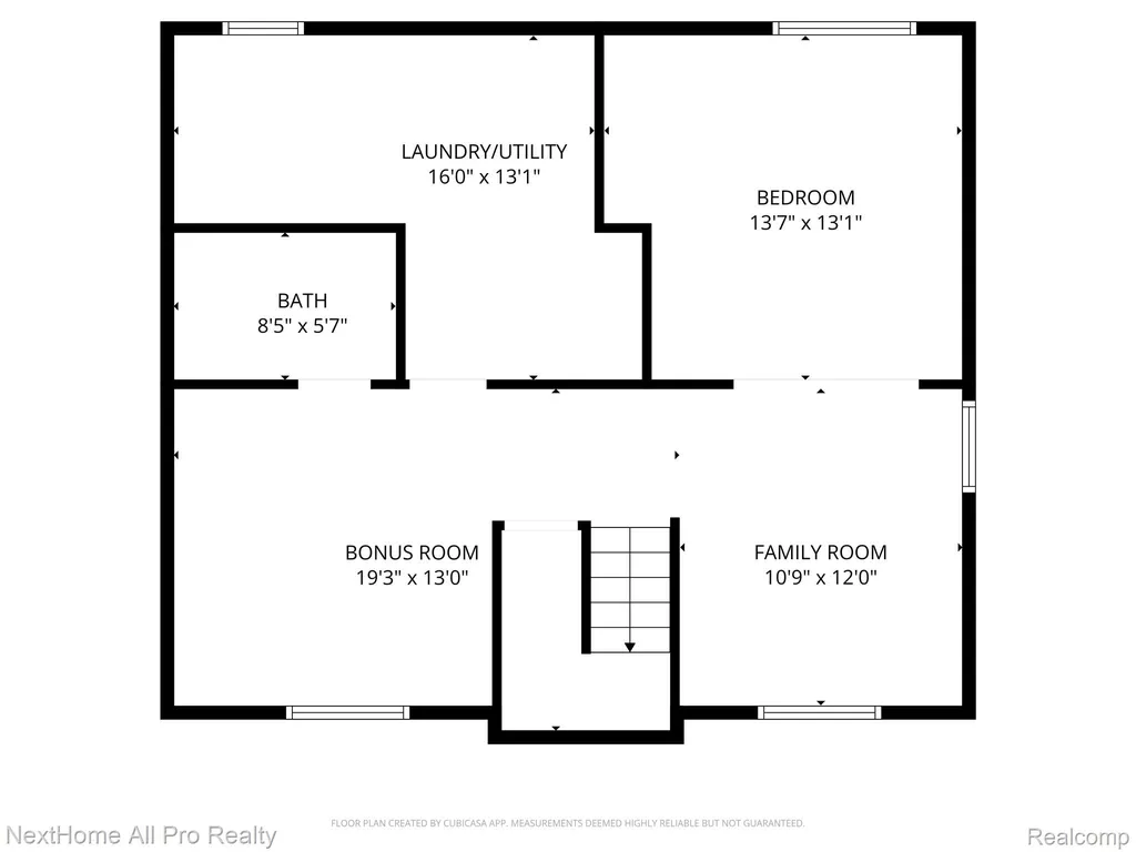 38032 Hixford Place Westland City MI 48185
