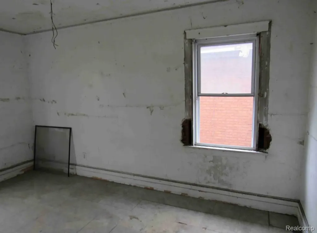 14069 Glenwood Street Detroit City MI 48205