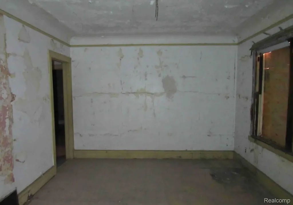 14069 Glenwood Street Detroit City MI 48205