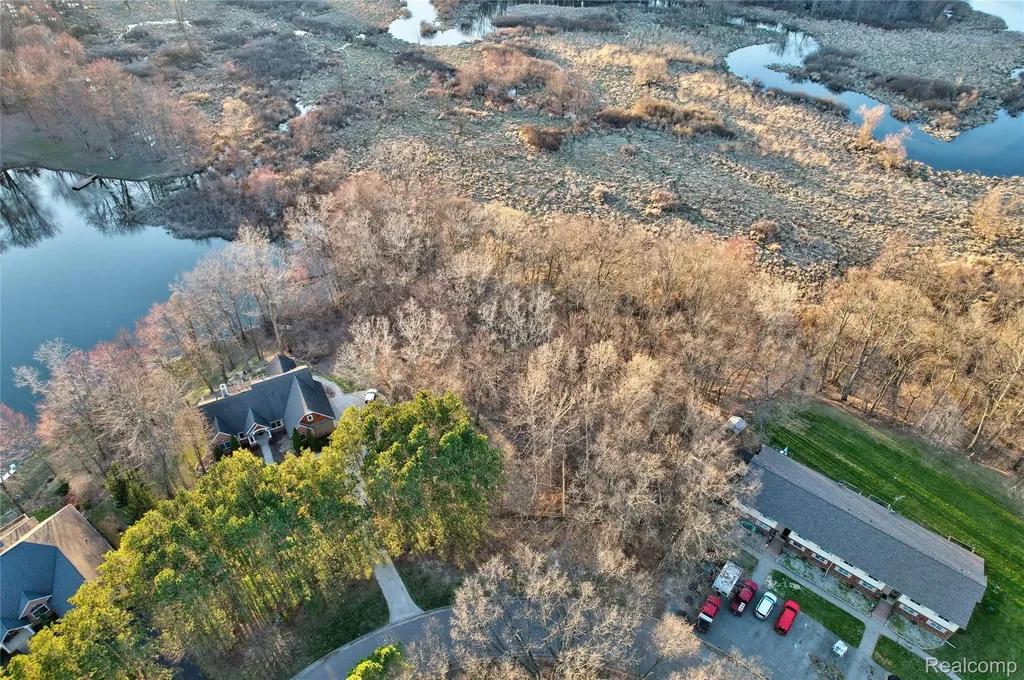 Vl Pineview Lake Drive Argentine Township MI 48451