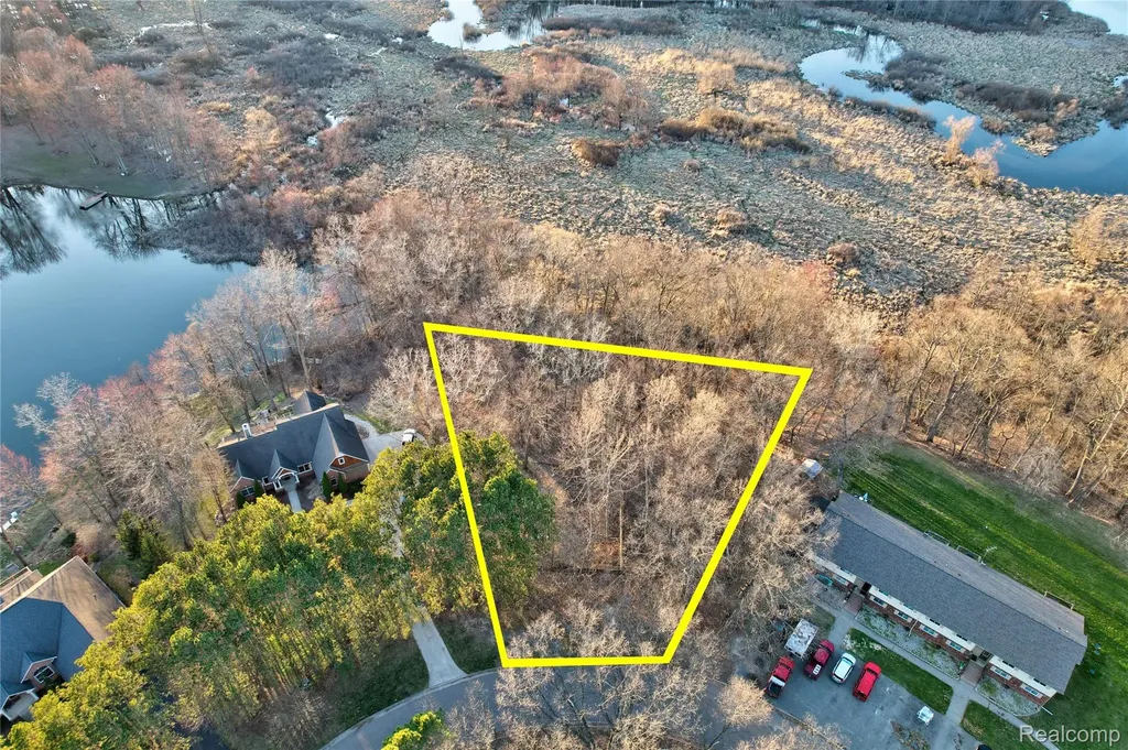 Vl Pineview Lake Drive Argentine Township MI 48451