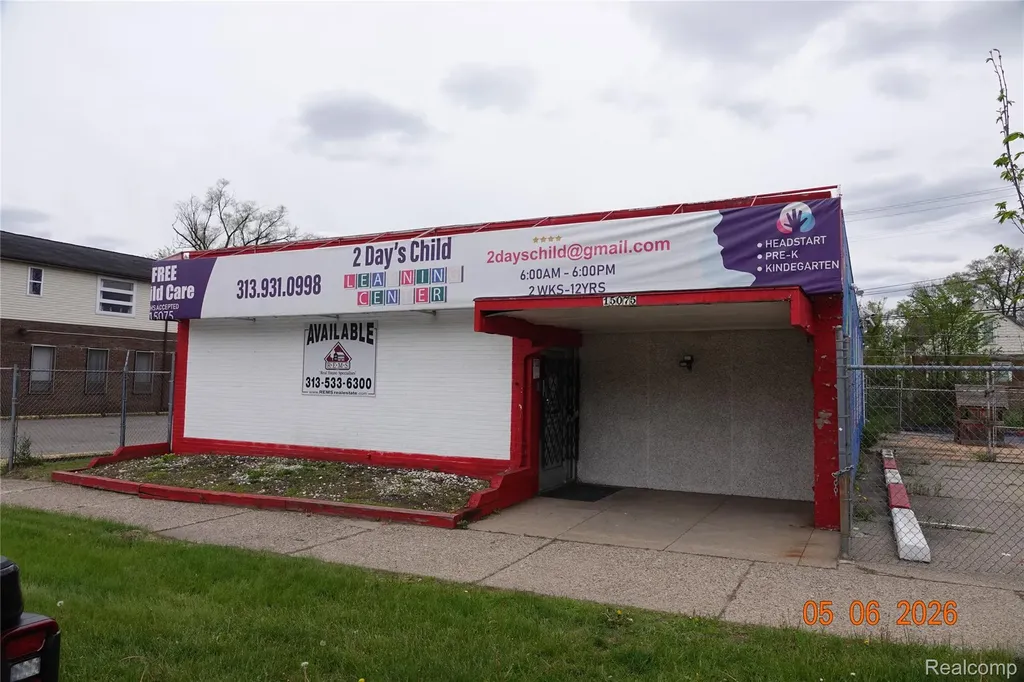 15075 Meyers Road Detroit City MI 48227