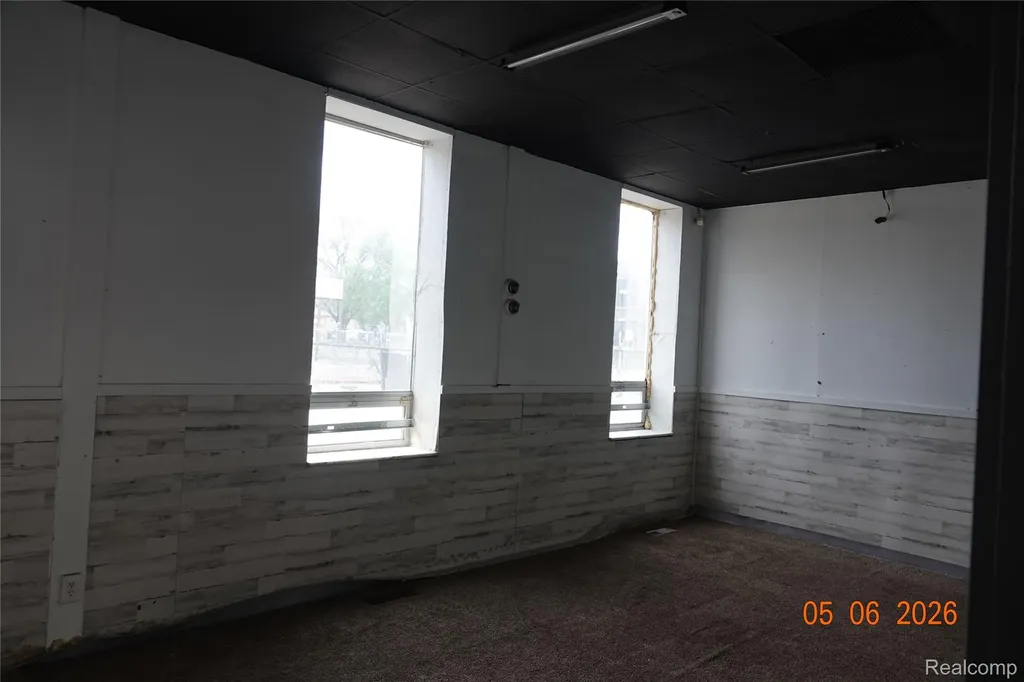 15075 Meyers Road Detroit City MI 48227