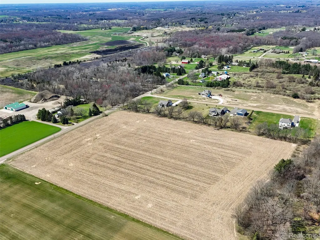 7670 Parshallville Road Hartland Township MI 48430