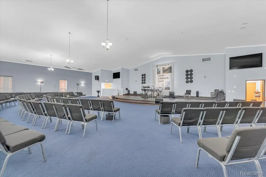 14625 Mack Avenue Detroit City MI 48215