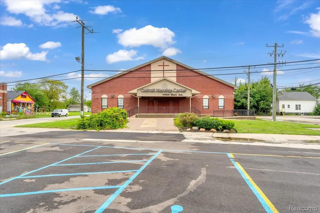 14625 Mack Avenue Detroit City MI 48215