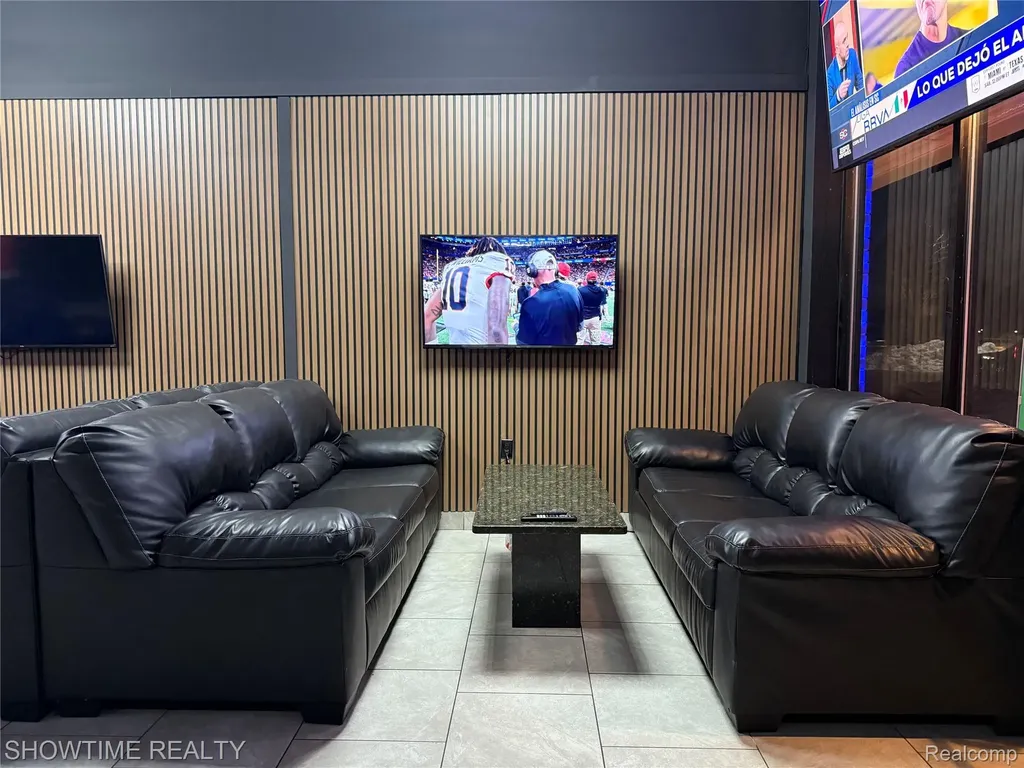 50930 Romeo Macomb Township MI 48044