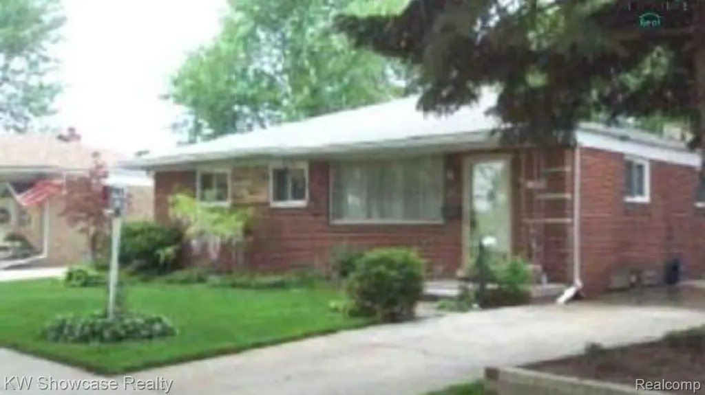 24845 Ridgecroft Avenue Eastpointe City MI 48021