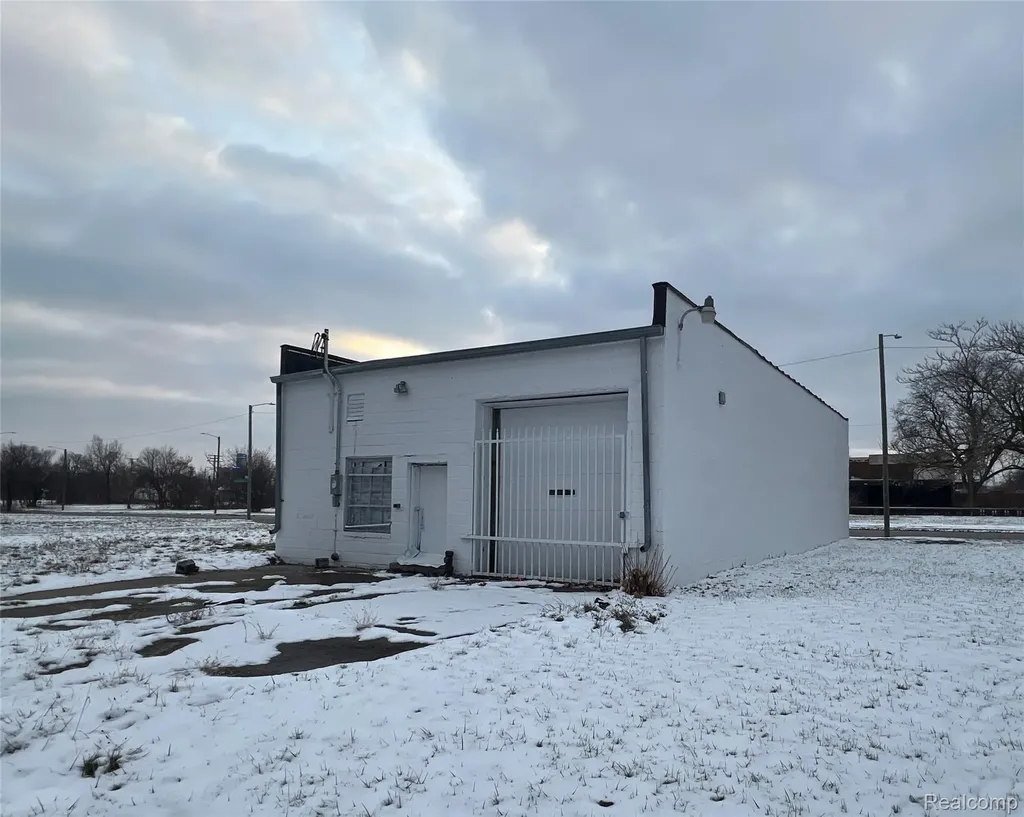 4118 Chene Street Detroit City MI 48207