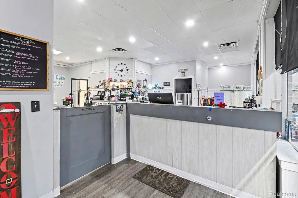 306 S Cedar Street Mason City MI 48854