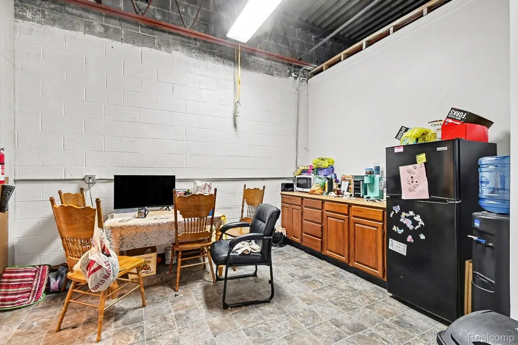 306 S Cedar Street Mason City MI 48854