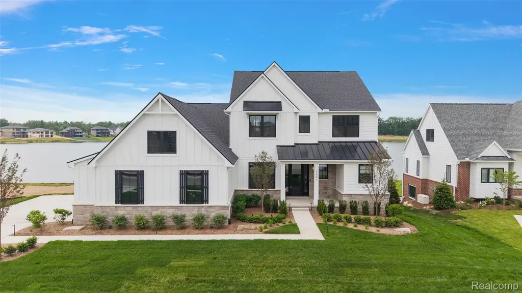 2691 Crystal Lake Drive Commerce Charter Township MI 48382