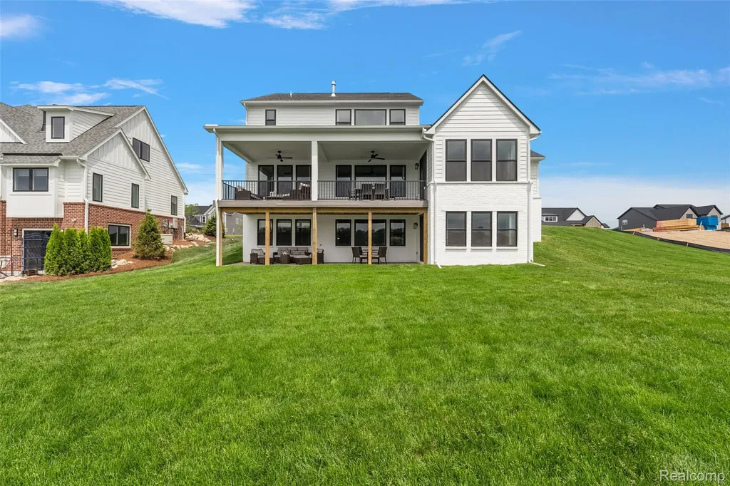 2691 Crystal Lake Drive Commerce Charter Township MI 48382
