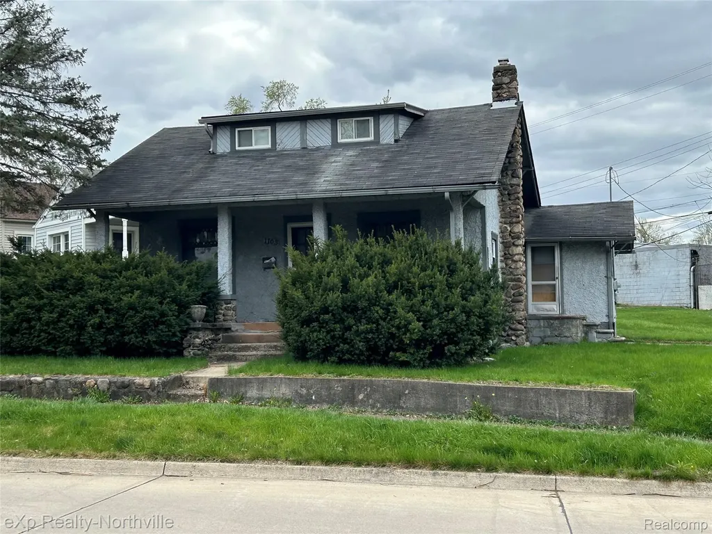 1103 N Mill Street Plymouth City MI 48170