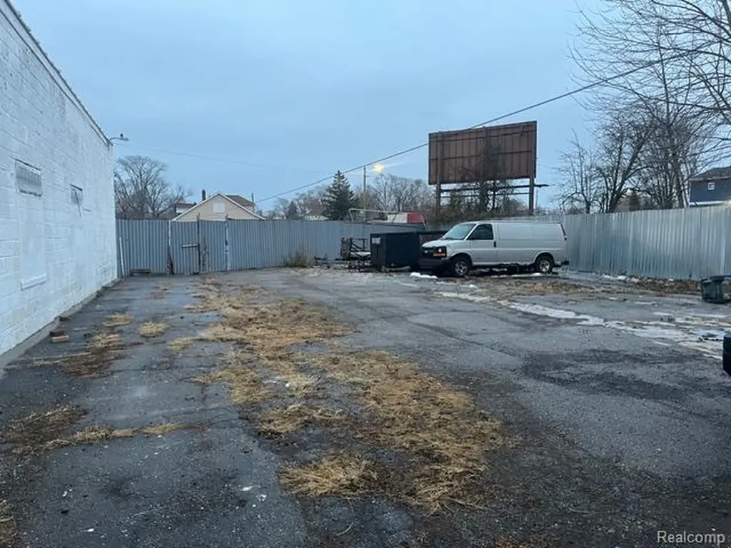 18421 Conant Street Detroit City MI 48234