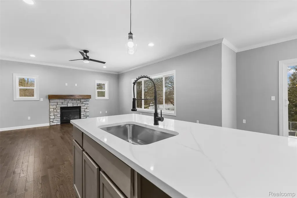 1151 Brendan Bay Drive Grand Blanc City MI 48439