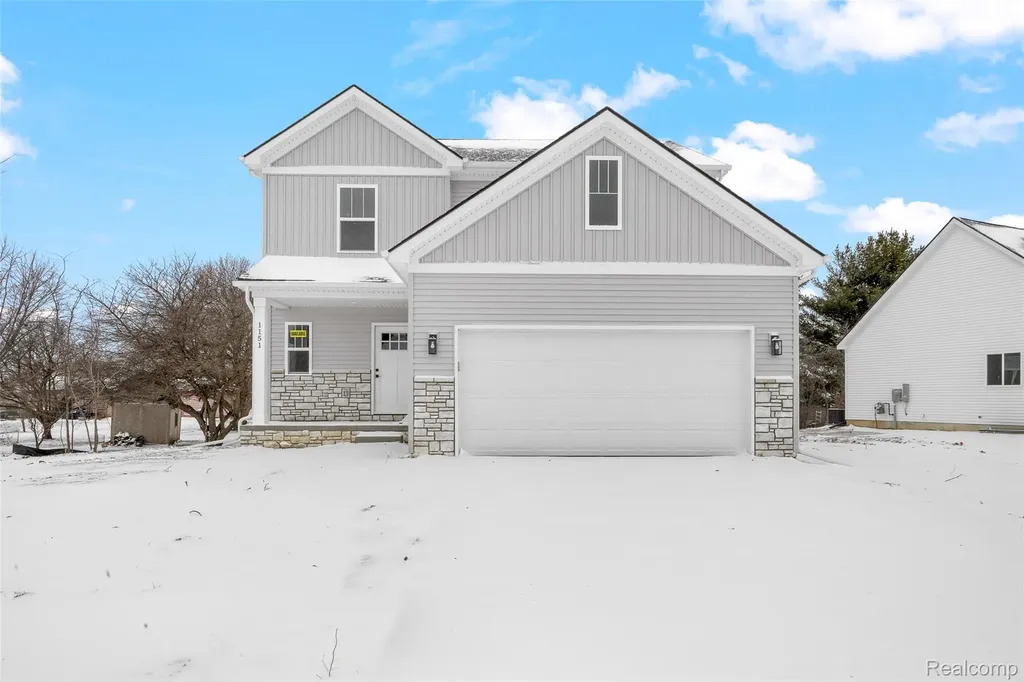 1151 Brendan Bay Drive Grand Blanc City MI 48439