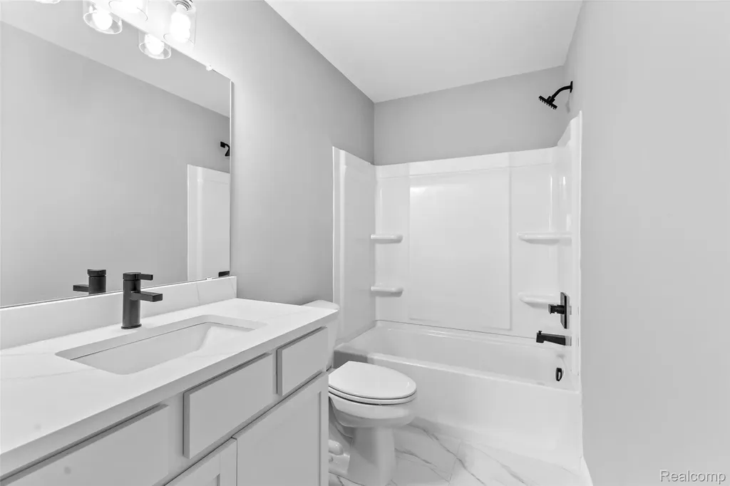 1151 Brendan Bay Drive Grand Blanc City MI 48439