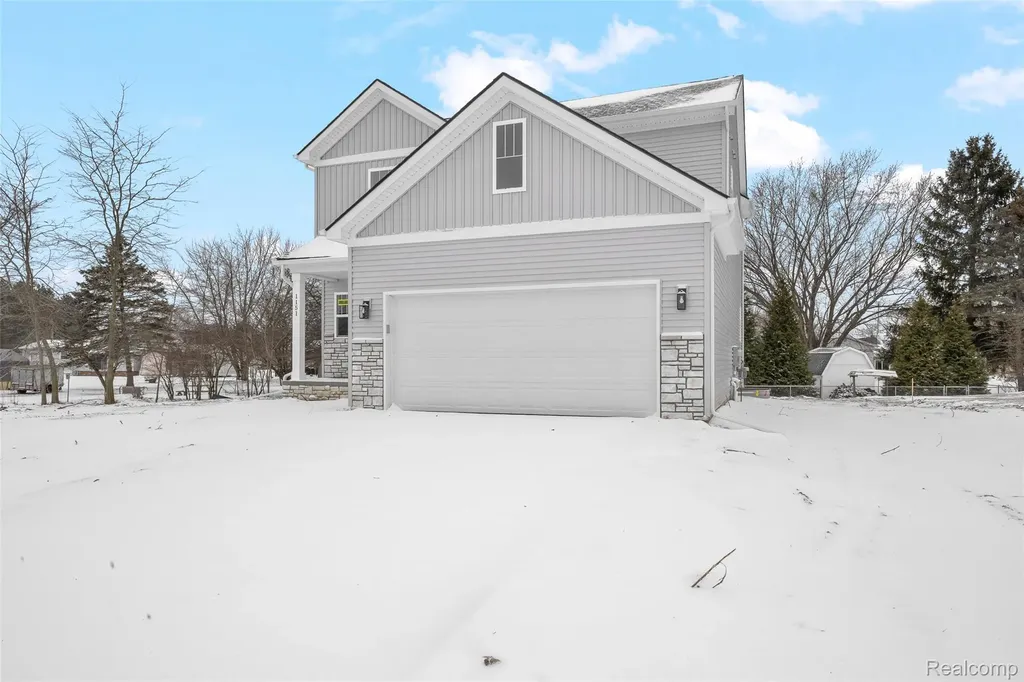 1151 Brendan Bay Drive Grand Blanc City MI 48439
