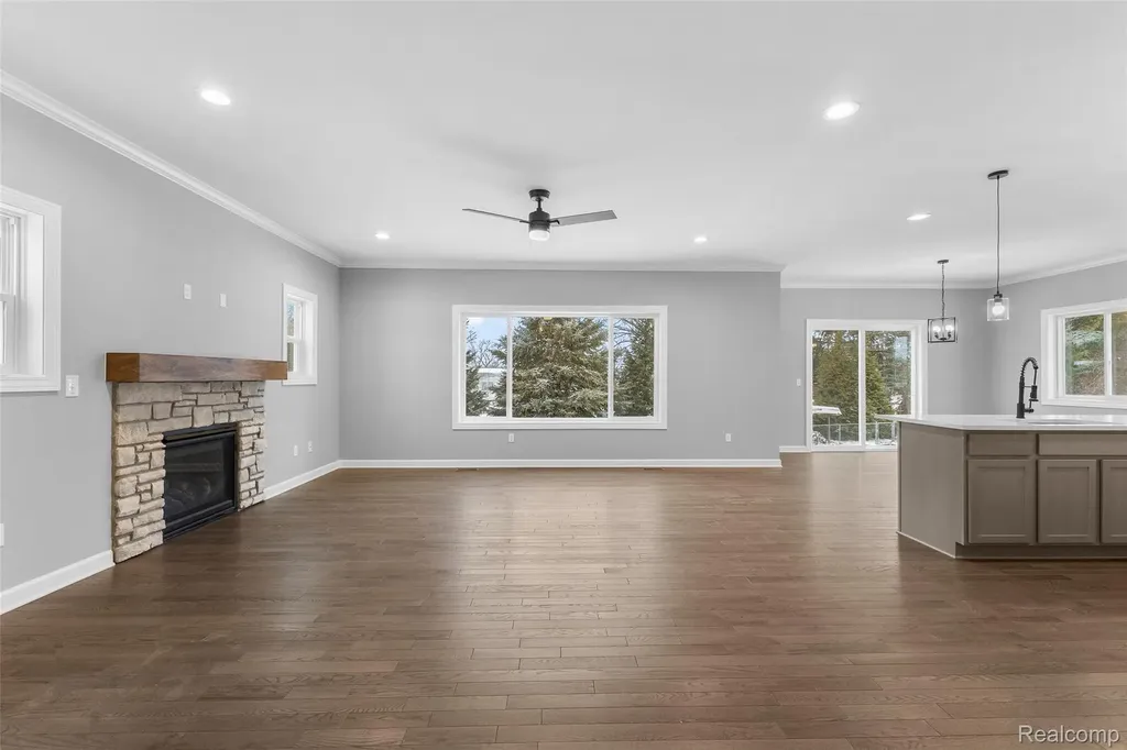 1151 Brendan Bay Drive Grand Blanc City MI 48439