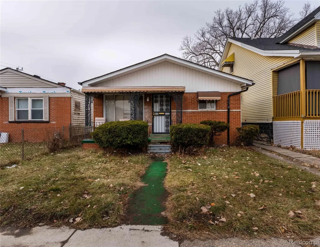 17809 Mcdougall Street Hamtramck City MI 48212
