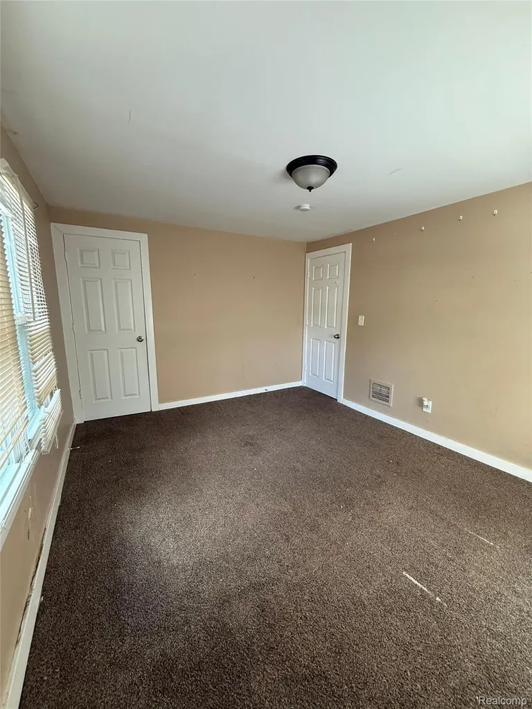 8878 Evergreen Avenue Detroit City MI 48228