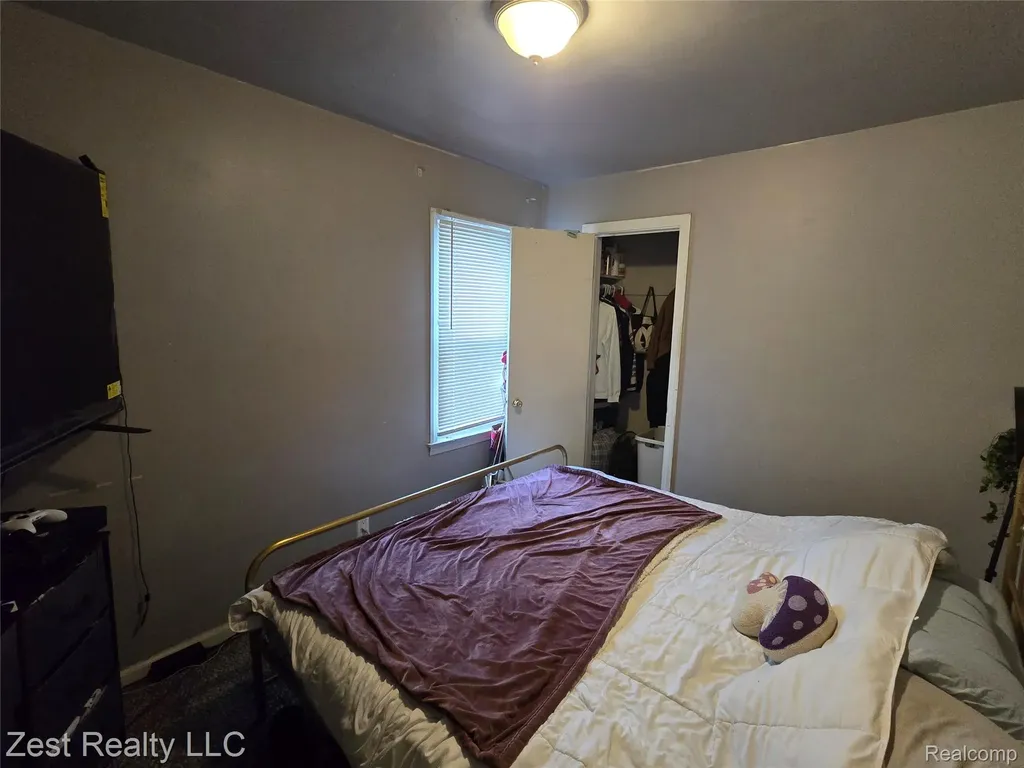 21433 Bethlawn Boulevard Royal Oak Charter Township MI 48220