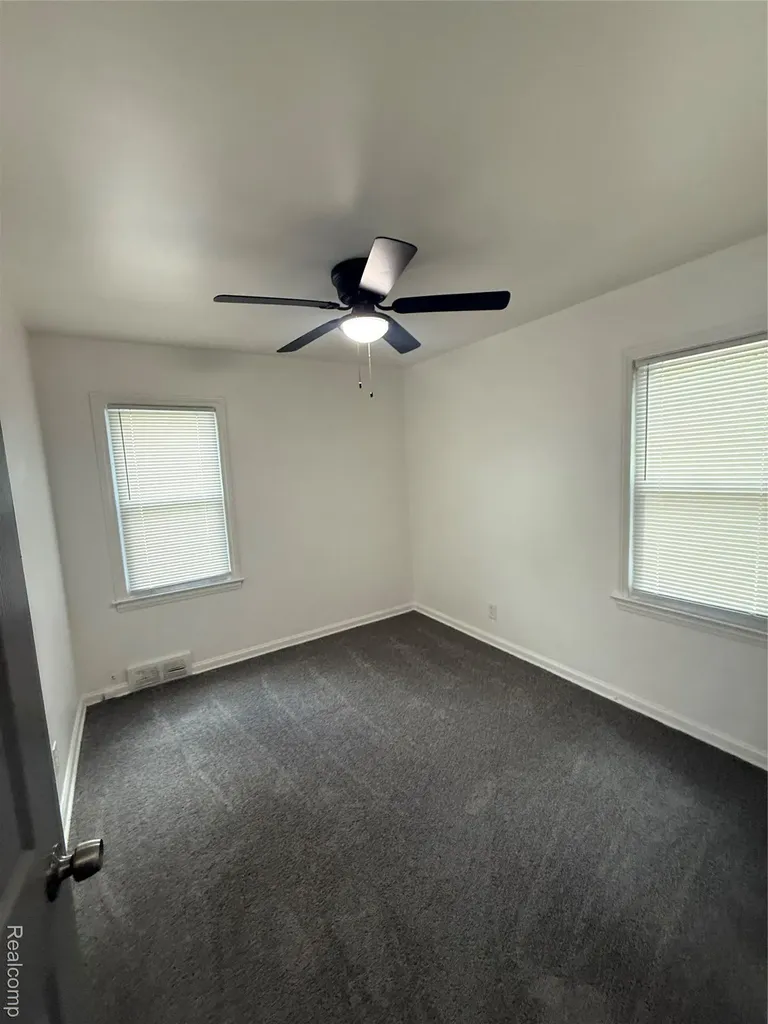 16083 Manning Street Detroit City MI 48205