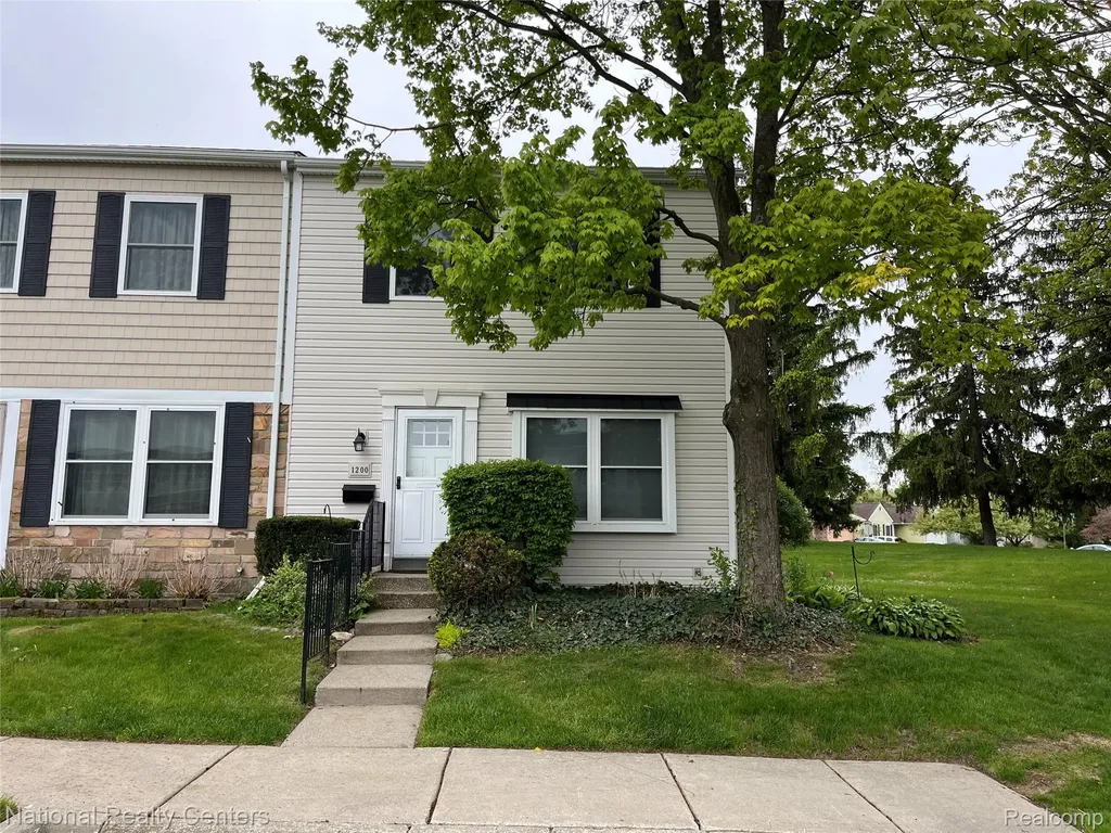 1200 Marseille Court Rochester Hills City MI 48307