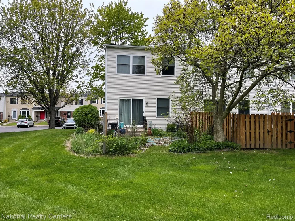 1200 Marseille Court Rochester Hills City MI 48307